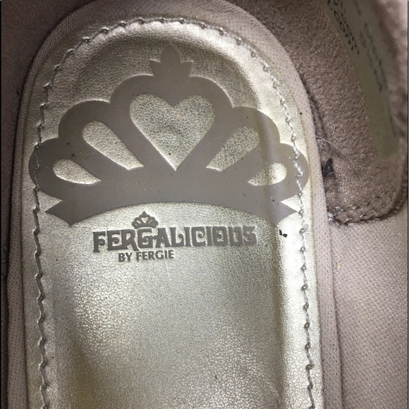 Fergalicious- Gold  flats with white polka dots - Picture 10 of 12